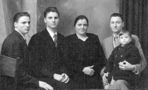 Famiglia Aste, 1946